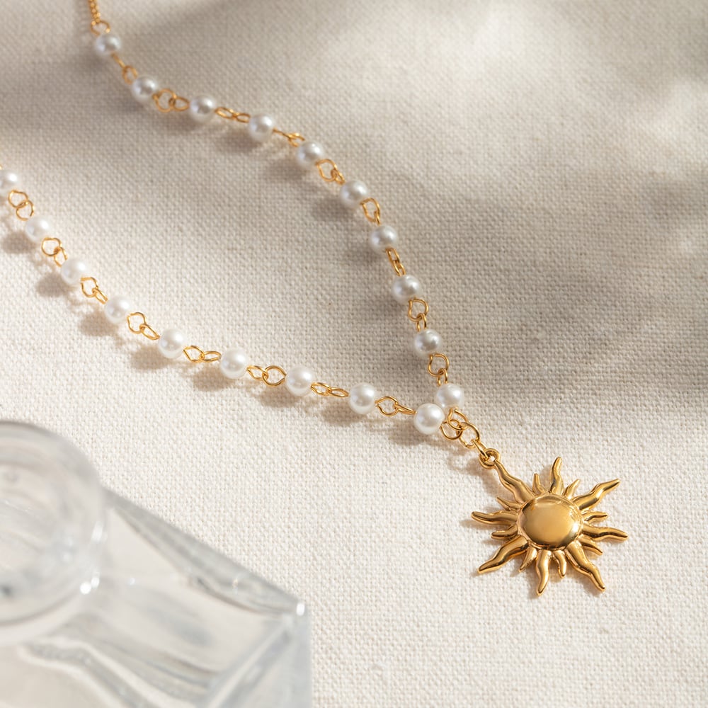 1 piece simple retro style sun/moon shape stainless steel  gold inlay artificial pearl women's pendant necklaces 